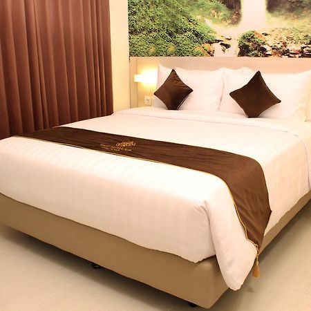 The Himana Malang Hotel Екстериор снимка
