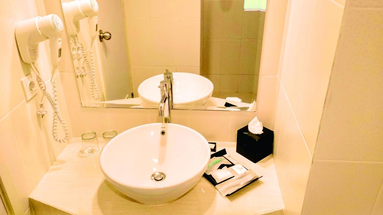 The Himana Malang Hotel Екстериор снимка